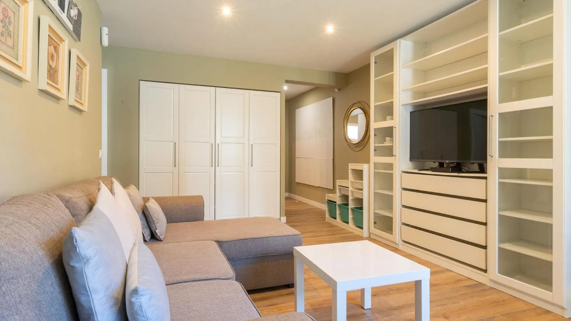 La Playa - Apartment In Τορρεμολίνος 0*,  Ισπανία